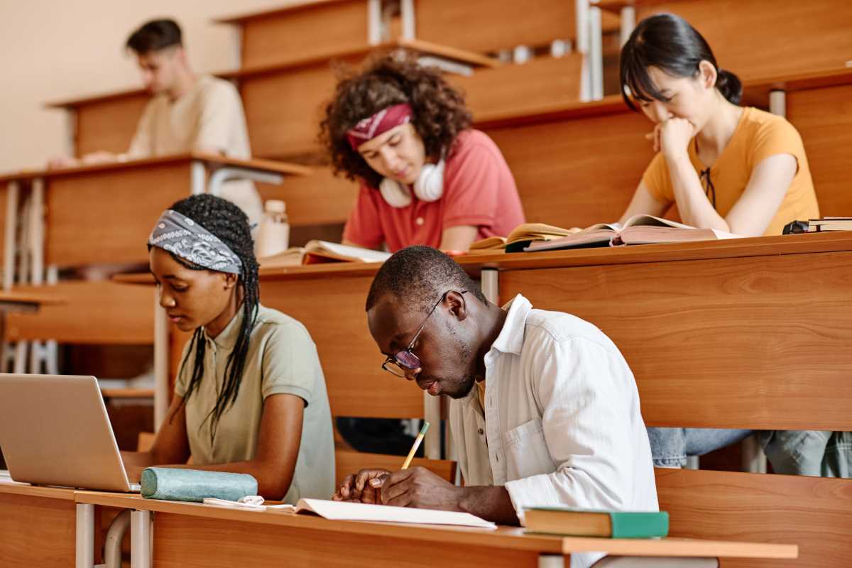 How to Handle Career FOMO When Classmates Seem Way Ahead